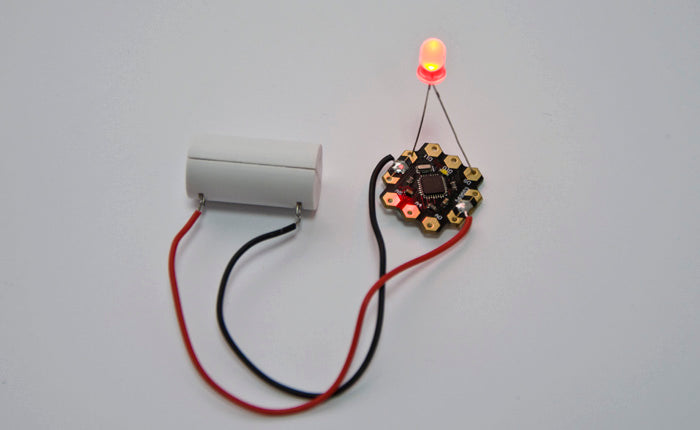 Button Cell Battery Holder (with batteries - 4.5v)