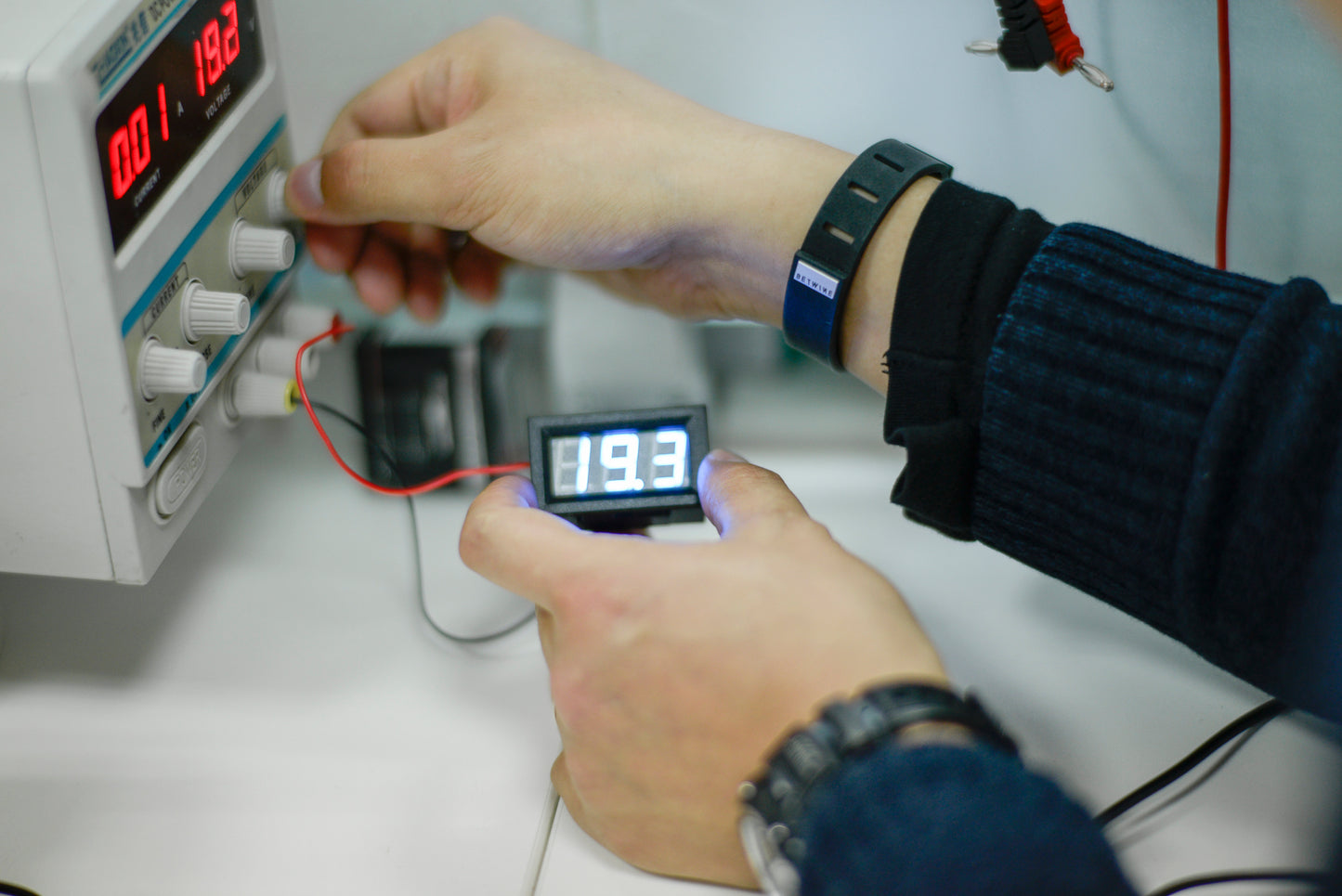 LED Voltage Meter Red