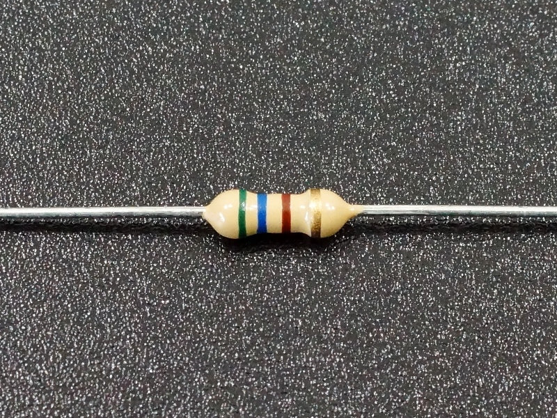 Resistor Through-Hole 560 ohm 5% 1/4W Pack of 10