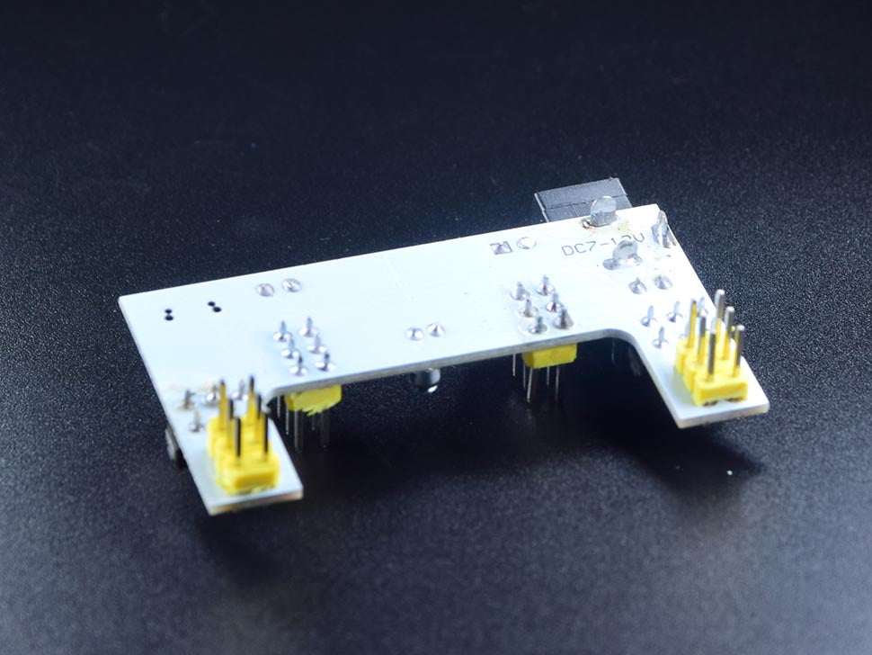 Breadboard Power Supply 3.3V or 5V